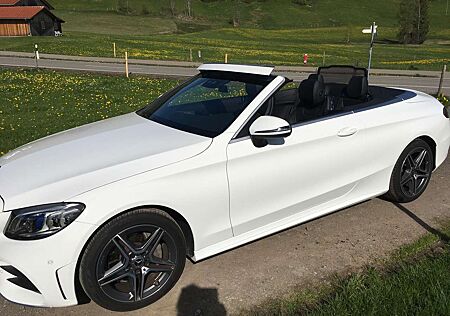Mercedes-Benz C 180 Cabrio 9G-TRONIC AMG Line