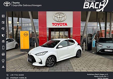 Toyota Yaris 1.5 Hybrid Team Deutschland, NAVI, KAMERA