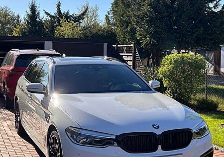 BMW 530i 530 Touring M Sportpaket Adapt.FW ServiceIncl