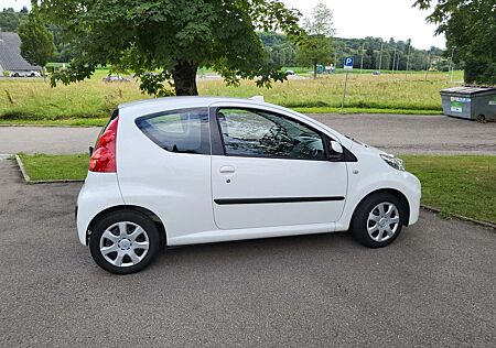 Peugeot 107 +70+2-Tronic+Filou