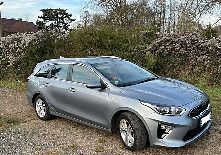Kia XCeed Ceed SW / cee'd SW Ceed SW 1.6 CRDi DCT Vision