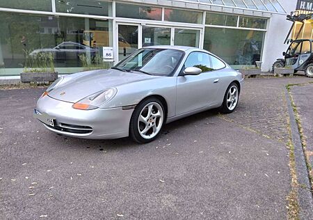 Porsche 996 911 Carrera 4