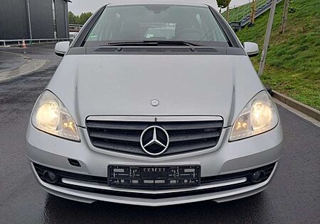Mercedes-Benz A 180 5Tür. Eu4. 115PS. Klima. NAVI Servo. TÜV NEU