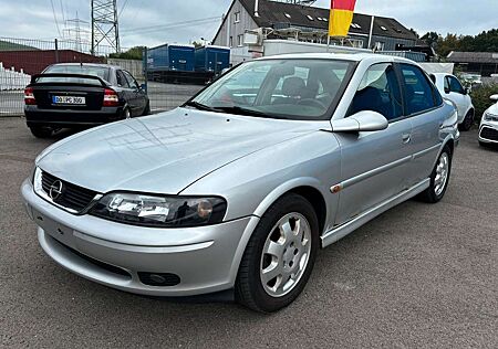 Opel Vectra 1.8 16V Elegance