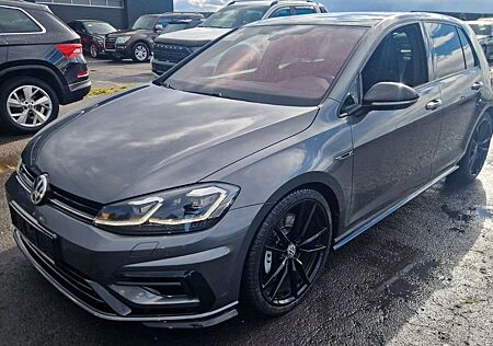 VW Golf Volkswagen VII Lim. R 4Motion Akrapovic Performance