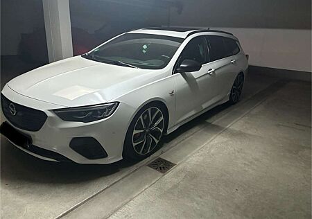 Opel Insignia Sports Tourer 2.0 BiTurbo Diesel 4x4 Aut