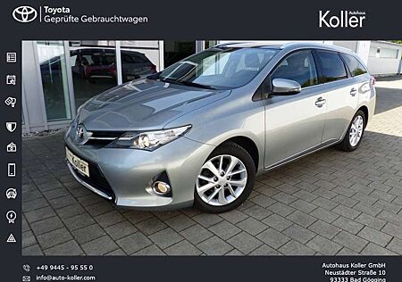 Toyota Auris TS 1.6 Edition Klimaaut Kamera PANO BT AHK