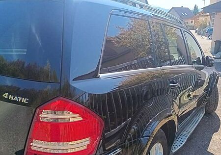 Mercedes-Benz GL 350 CDI DPF 4Matic BlueEFFICIENCY 7G