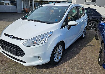 Ford B-Max Titanium