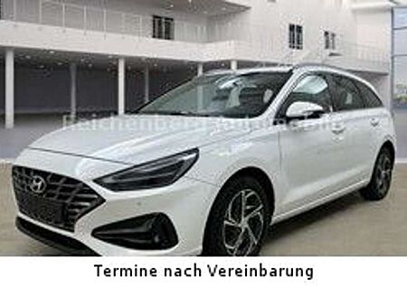 Hyundai i30 cw Select 120 PS, PDC,