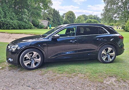 Audi e-tron 55 quattro advanced