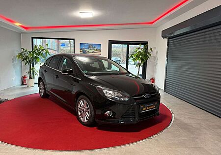 Ford Focus Lim. Titanium 1.Hand/Keyless-Go/SHZ/PDC
