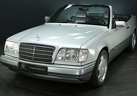 Mercedes-Benz E 320 Cabrio FINAL EDITION, 23.130 km !