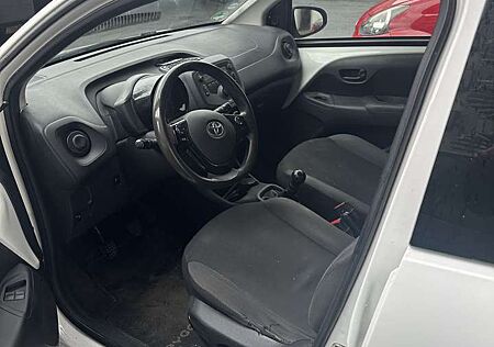 Toyota Aygo x-play Team Deutschland