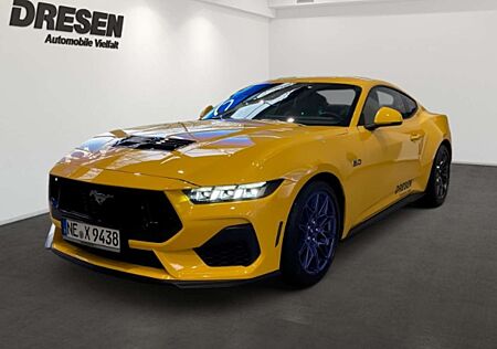 Ford Mustang Fastback GT Coupe+Verkehrszeichenerkennung+Abstand