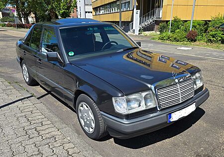 Mercedes-Benz E 230 W124 230E