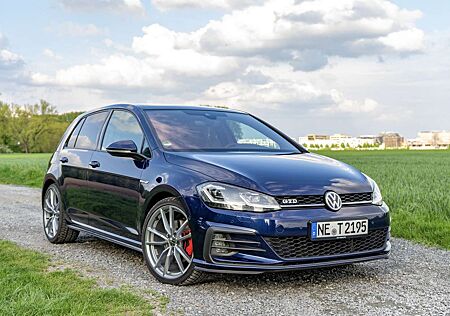 VW Golf Volkswagen GTD Vollausstattung
