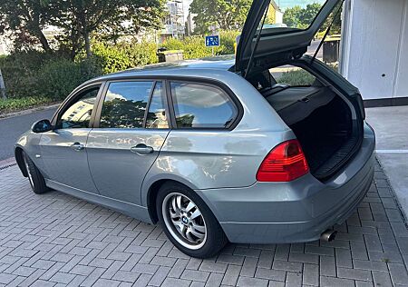 BMW 318i 318 TÜV 08/26 Anhängerkupplung
