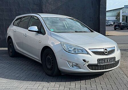 Opel Astra J Sports Tourer Edition*MOTORSCHADEN*
