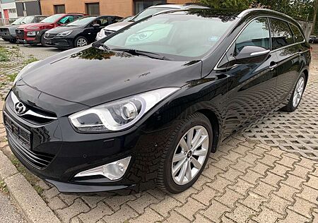 Hyundai i40 Premium Automatik Leder Xenon Navi USB