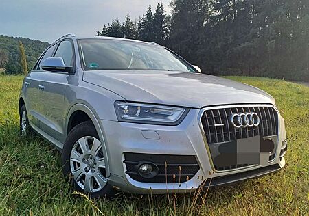 Audi Q3 2.0 TDI quattro Tüv Bremsen neu, Navi AHK