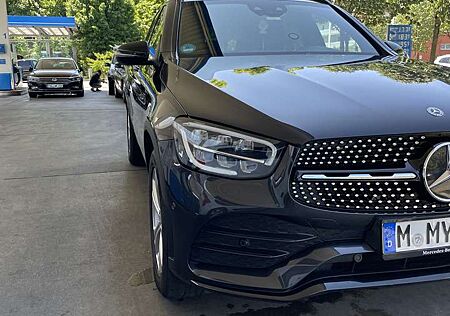 Mercedes-Benz GLC 220 d 4Matic 9G-TRONIC AMG Line