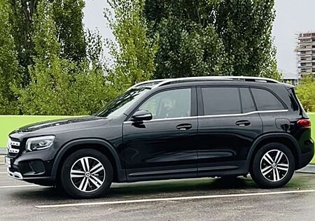 Mercedes-Benz GLB 200 d 4Matic 8G-DCT Style