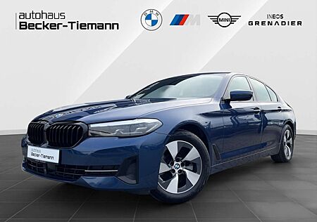 BMW 520 d LivePro/Head-Up/Glasdach/AHK/Parken/ACC