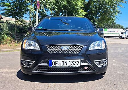 Ford Focus Fließheck 3-Türer 2.5 ST