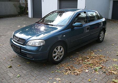 Opel Astra Astra1.6 Edition,Klima,2.Hd,Alu,5tür,Tüv3/27
