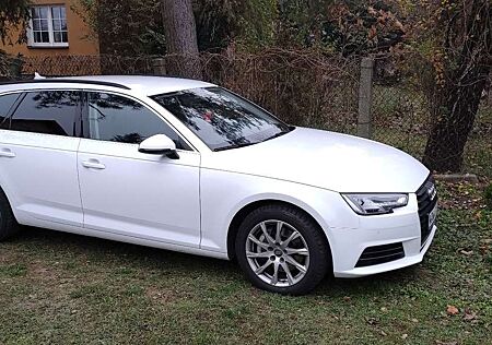 Audi A4 Avant 2.0 TDI S tronic quattro