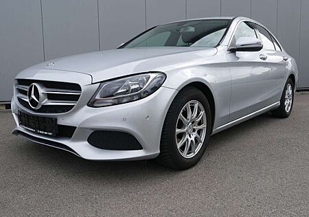 Mercedes-Benz C 180 CGI Avantgarde NAVI/PDC/AMBIENTE