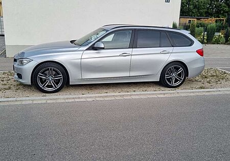 BMW 320d 320 Touring xDrive Aut.