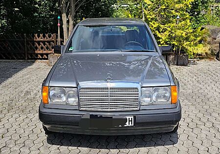 Mercedes-Benz 250 D W124 H-Kennzeichen, Topzustand