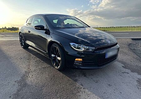 VW Scirocco Volkswagen 1.4 TSI BlueMotion Technology Club