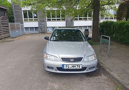 Honda Accord 2.2i Automatik Classic