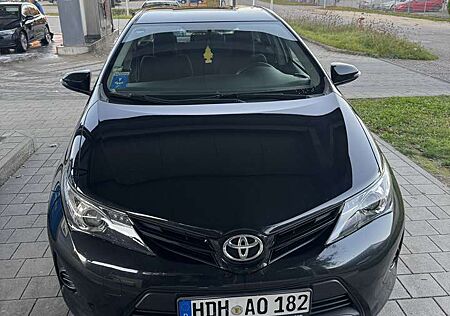 Toyota Auris 1.33 Dual-VVT-i Life Plus