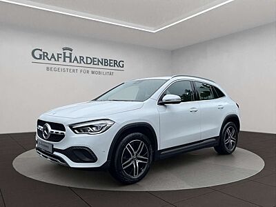 Mercedes-Benz GLA 200 AHK Navi Kamera