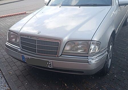 Mercedes-Benz C 180 Elegance