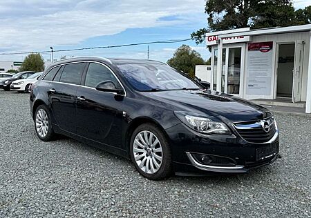 Opel Insignia A Sports Tourer Innovation 4x4*Pano*