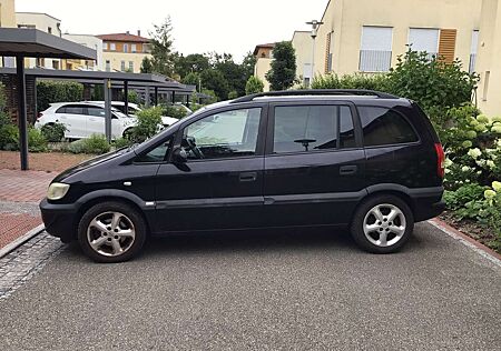 Opel Zafira 1.8 Selection Executive