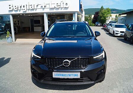 Volvo XC 40 XC40 B4 Benzin 2WD Ultra Dark DKG/AHK/360°/21"