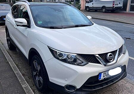 Nissan Qashqai 1.2 DIG-T Xtronic TEKNA,sehr gepflegt, Panorama