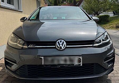 VW Golf Volkswagen 1.5 TSI ACT (BlueMotion Technology) DSG Comfo
