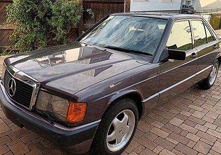 Mercedes-Benz 190 E 1.8