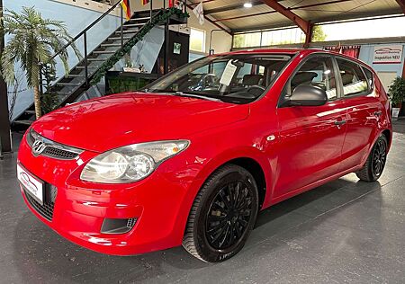 Hyundai i30 1.4*TOP*EINPARKHILFE*ALLWETTER*TÜV NEU