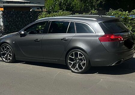 Opel Insignia 2.8 V6 Turbo Sports Tourer 4x4 OPC
