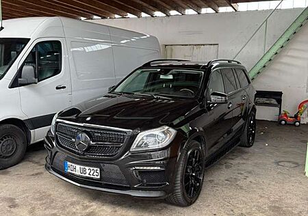 Mercedes-Benz GL 500 4Matic (BlueEFFICIENCY) 7G-TRONIC