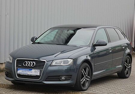 Audi A3 Sportback 1.8 TFSI Ambition quattro-Navi-PDC