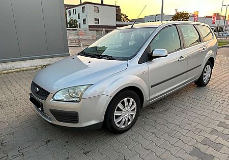 Ford Focus +Turnier+1.4+16V+Style